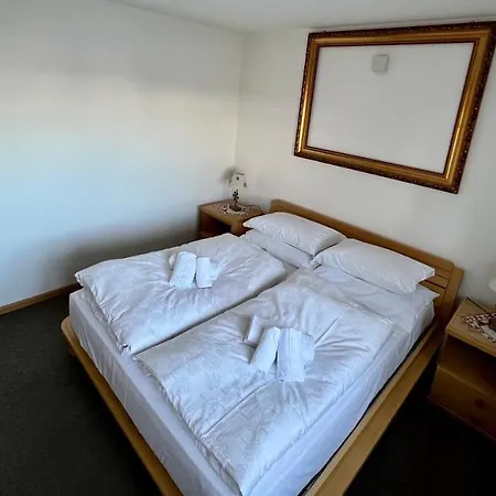 Nicolussi Bed & Breakfast 3*