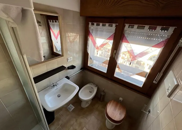 Nicolussi 住宿加早餐酒店 特伦托